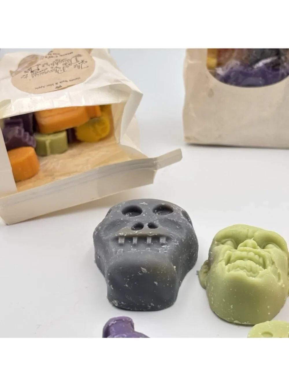The Pharmacist’s Daughter Vendor Wax Melt Shapes 3 Bags Halloween Scents Cat